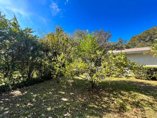 $2,100 | 1901 Northwest 36th Drive, Gainesville, FL 32605