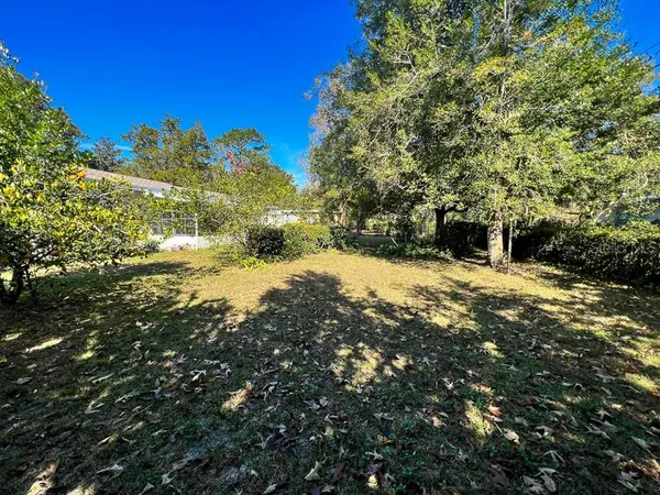 $2,100 | 1901 Northwest 36th Drive, Gainesville, FL 32605
