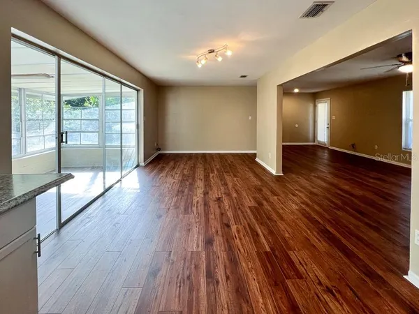 $2,100 | 1901 Northwest 36th Drive, Gainesville, FL 32605