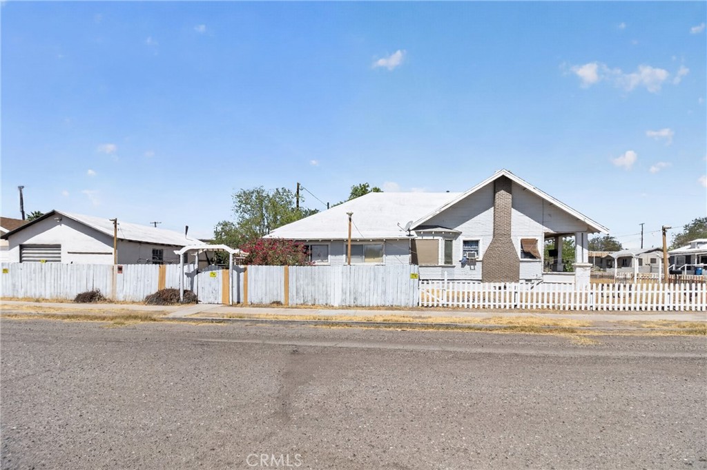 203 Walnut Street Needles, CA 92363 - Photo 28 of 32