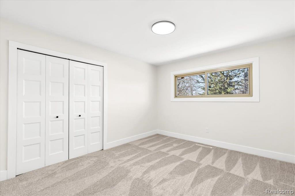 995 North Reading Road Bloomfield Hills, MI 48304 - Photo 22 of 28 Gallery Image 22