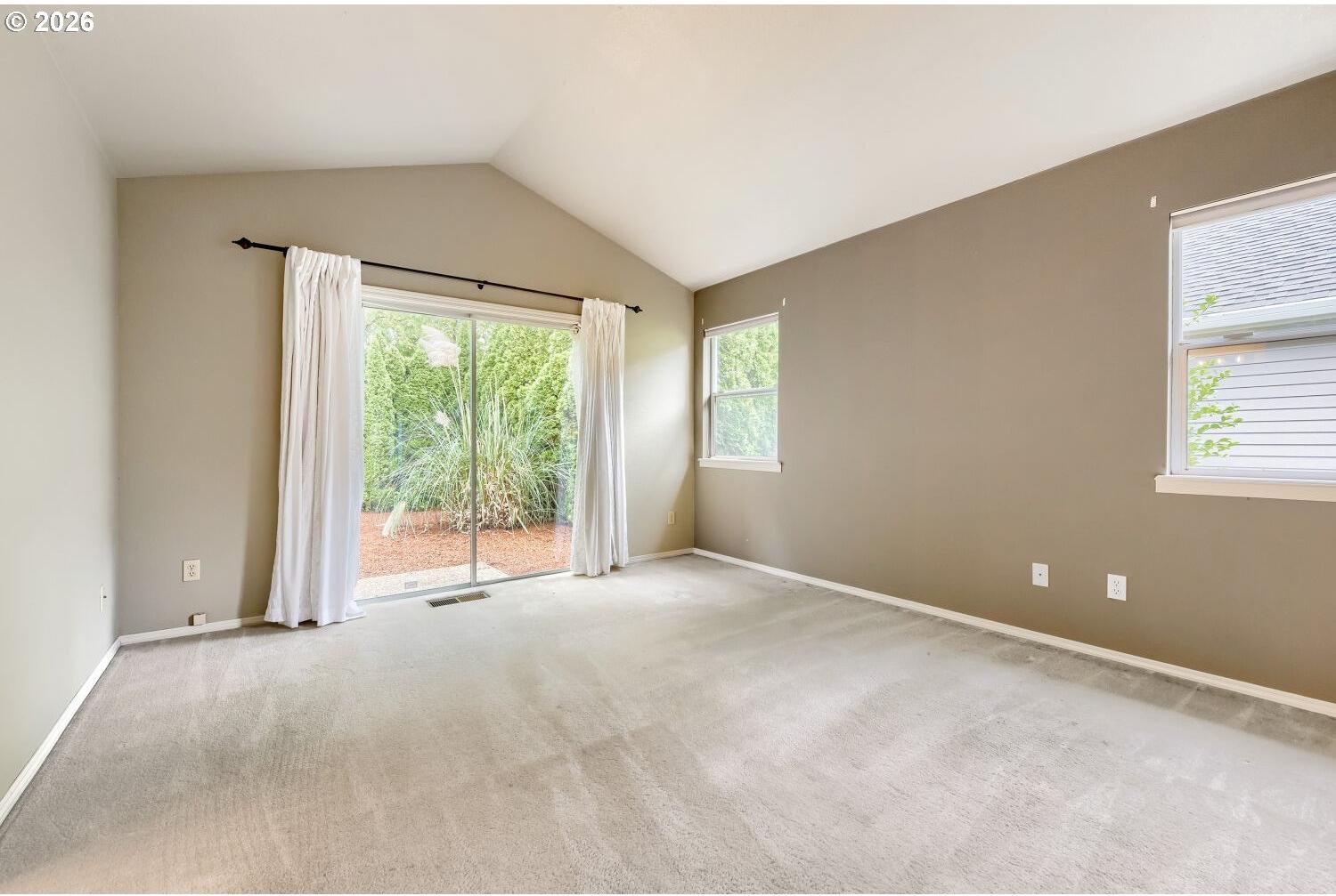 32552 Southwest Riviera Lane Wilsonville, OR 97070 - Photo 14 of 23 Primary Bedroom