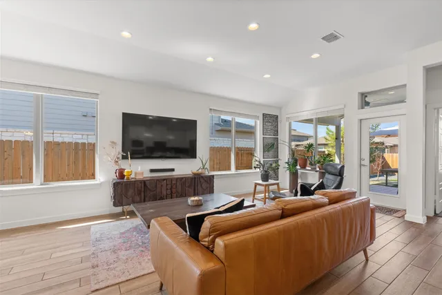 $456,805 | 8004 Yokohama Terrace, Austin, TX 78744