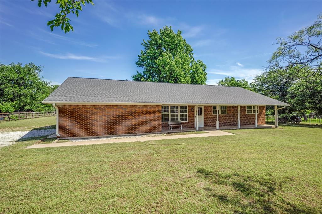 202 Old Justin Road Argyle, TX 76226 - Photo 4 of 25