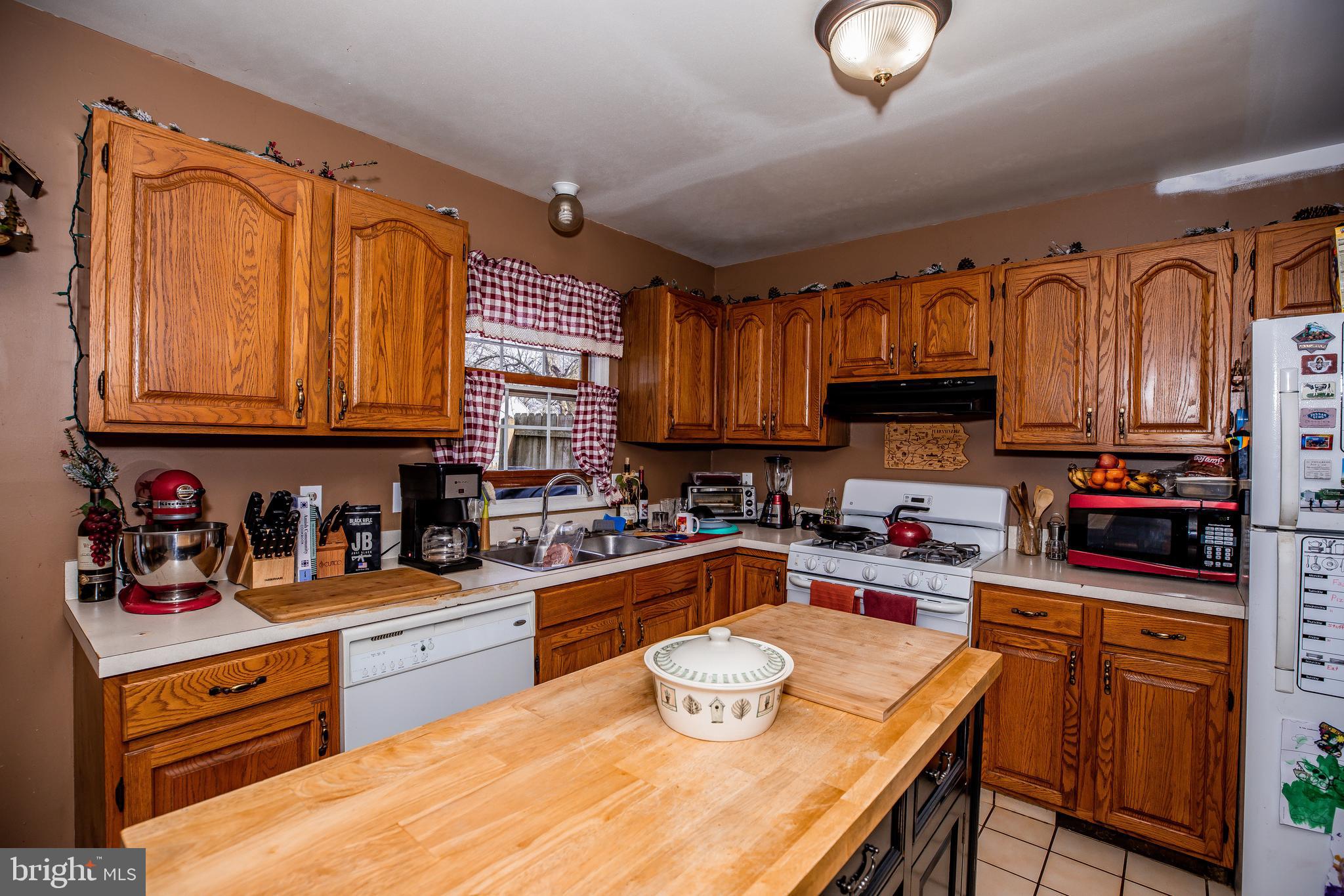 2 Laurie Lane Lititz, PA 17543 - Photo 11 of 30 Gallery Image 11