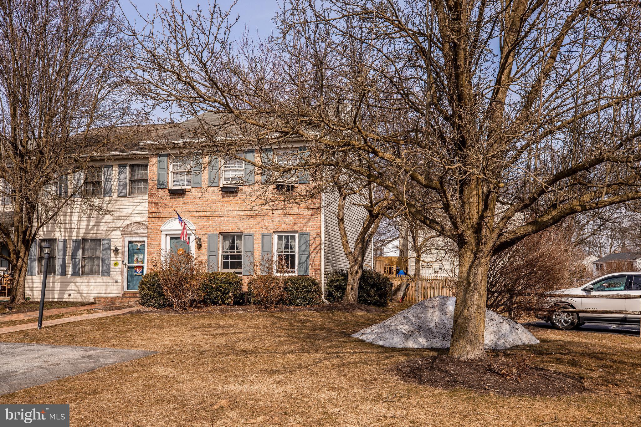 2 Laurie Lane Lititz, PA 17543 - Photo 3 of 30 Gallery Image 3