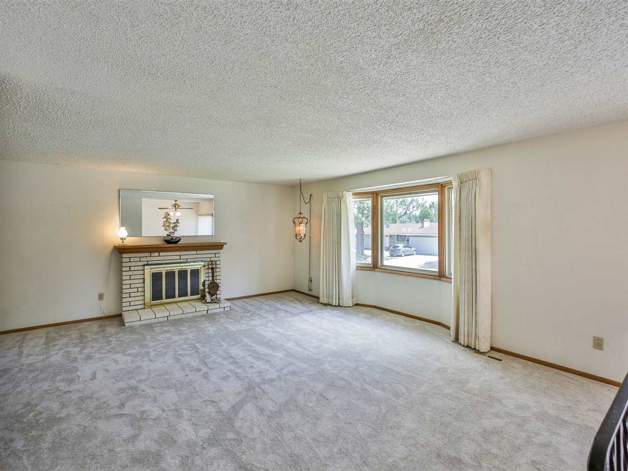 2518 South Bates Road Spokane Valley, WA 99206 - Photo 2 of 10 Gallery Image 2