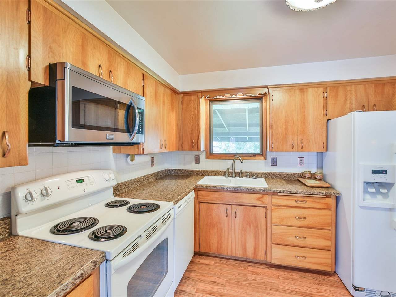 2518 South Bates Road Spokane Valley, WA 99206 - Photo 4 of 10 Gallery Image 4