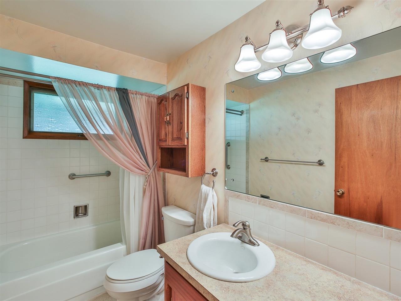 2518 South Bates Road Spokane Valley, WA 99206 - Photo 6 of 10 Gallery Image 6
