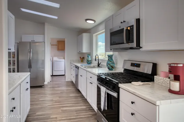 $279,999 | 26 County Road 3000 Road, Concho, AZ 85924