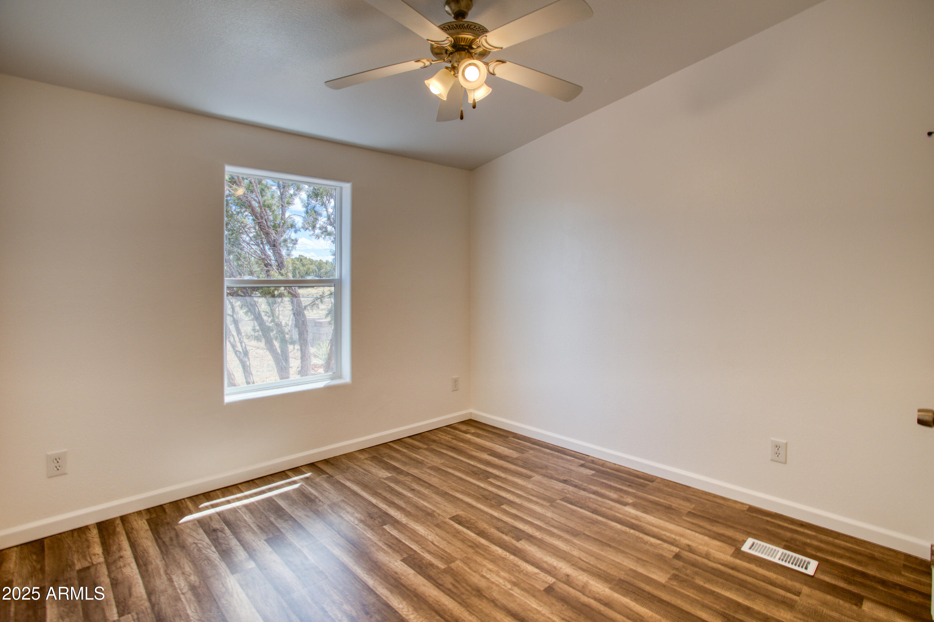 26 County Road 3000 Road Show Low, AZ 85901 - Photo 20 of 29 Paxmanphoto_PAX_0444