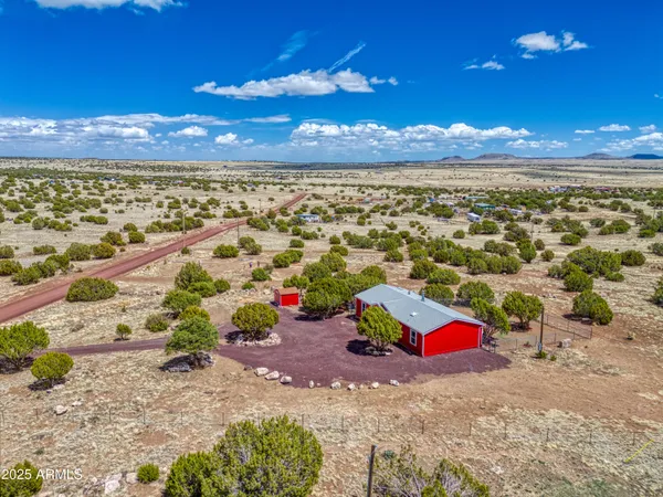 $279,999 | 26 County Road 3000 Road, Concho, AZ 85924