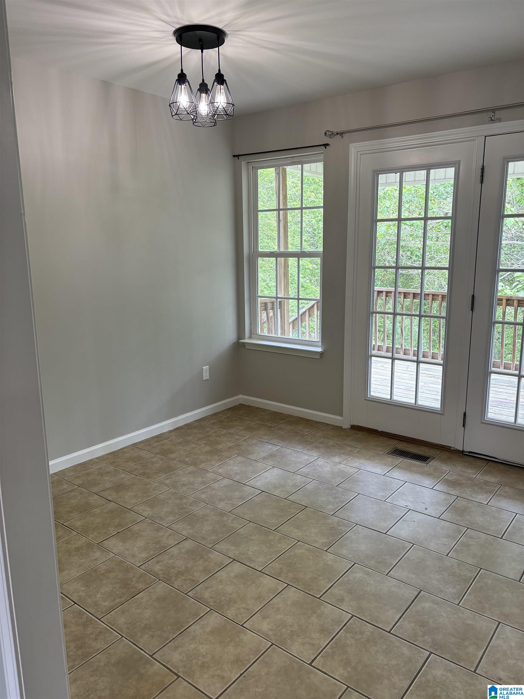 684 Vaughn Road Trafford, AL 35172 - Photo 6 of 21
