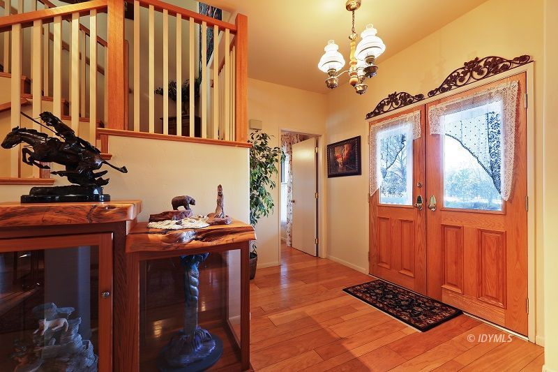 36285 Tool Road Mountain Center, CA 92561 - Photo 11 of 47 a dining room with furniture and chandelier