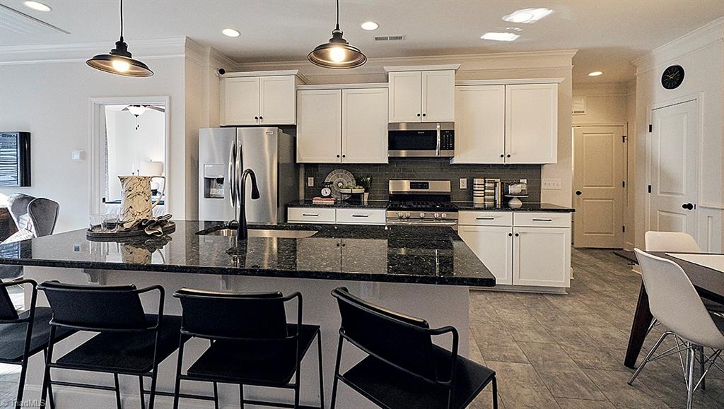 802 Riley Lane, Unit 70 Greensboro, NC 27455 - Photo 11 of 19 Gallery Image 11