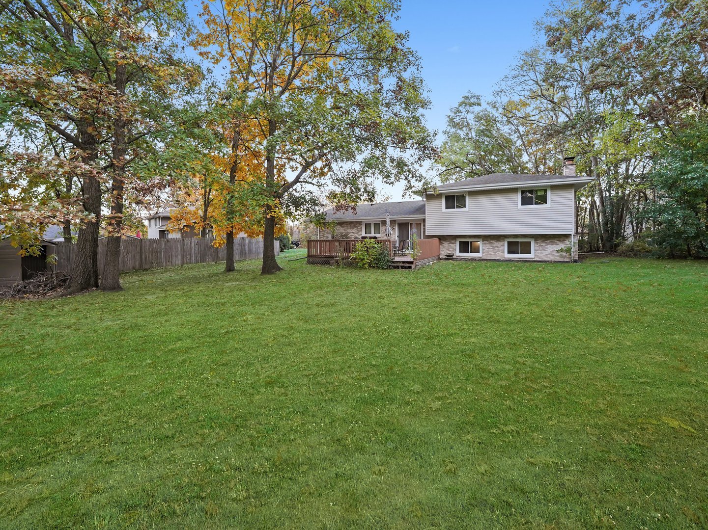3604 Tee Court North Crete, IL 60417 - Photo 33 of 37 a view of a house with backyard