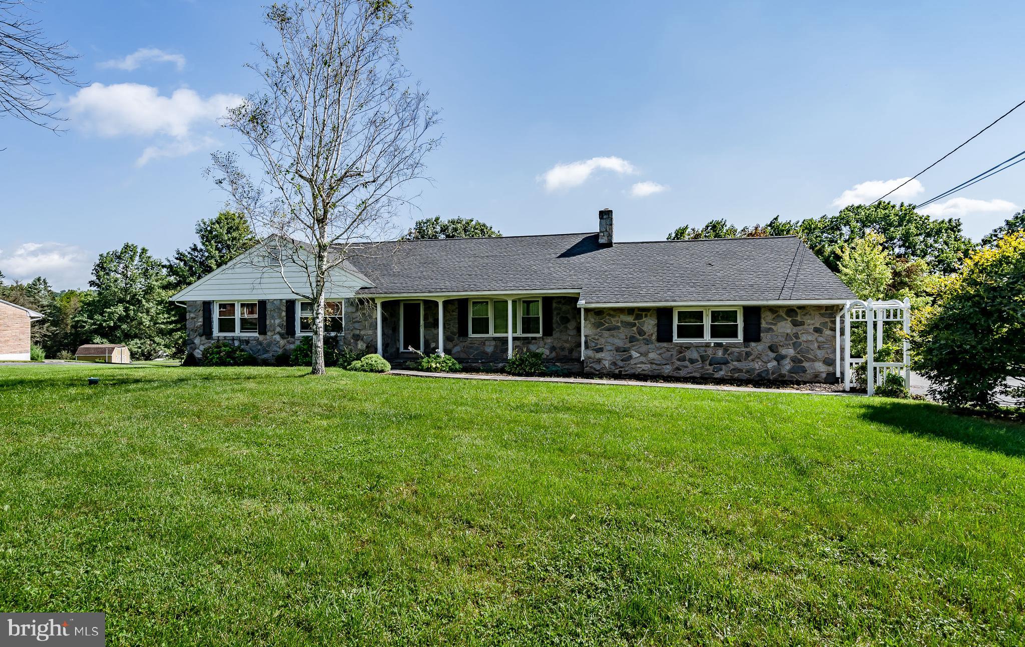 152 Sawmill Road Boyertown, PA 19512 - Photo 7 of 50 Gallery Image 7