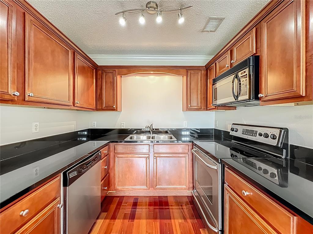 4864 South Conway Road, Unit 120 Orlando, FL 32812 - Photo 8 of 42 Gallery Image 8