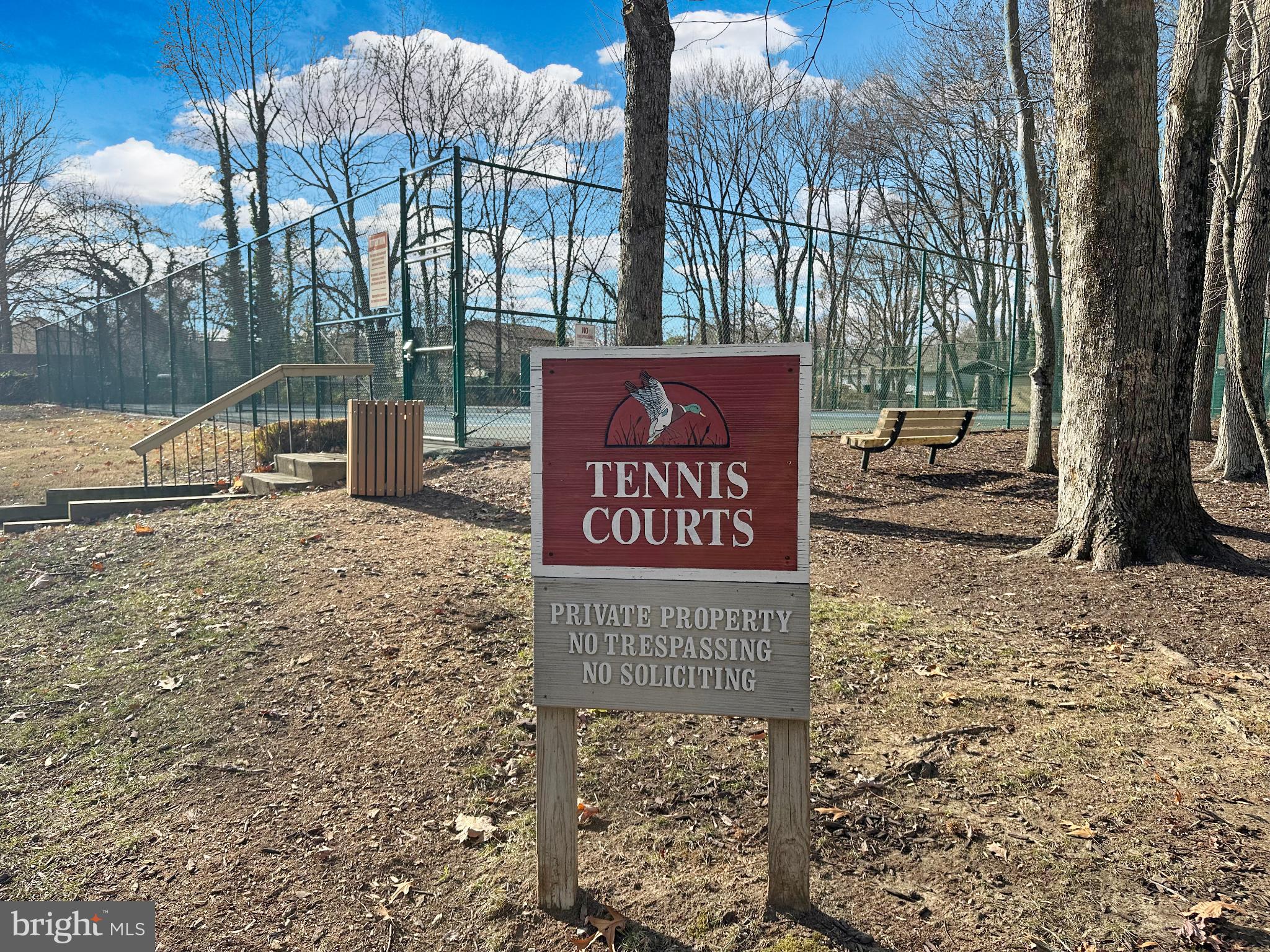 518 Fawns Walk Annapolis, MD 21409 - Photo 23 of 29 a sign on the side of the road