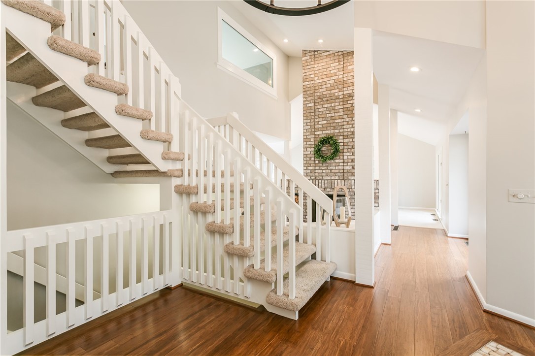 12 Auburndale Pittsford, NY 14534 - Photo 5 of 48