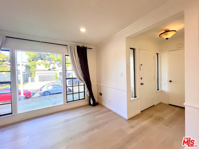 $6,200 | 7311 Dunfield Avenue, Los Angeles, CA 90045