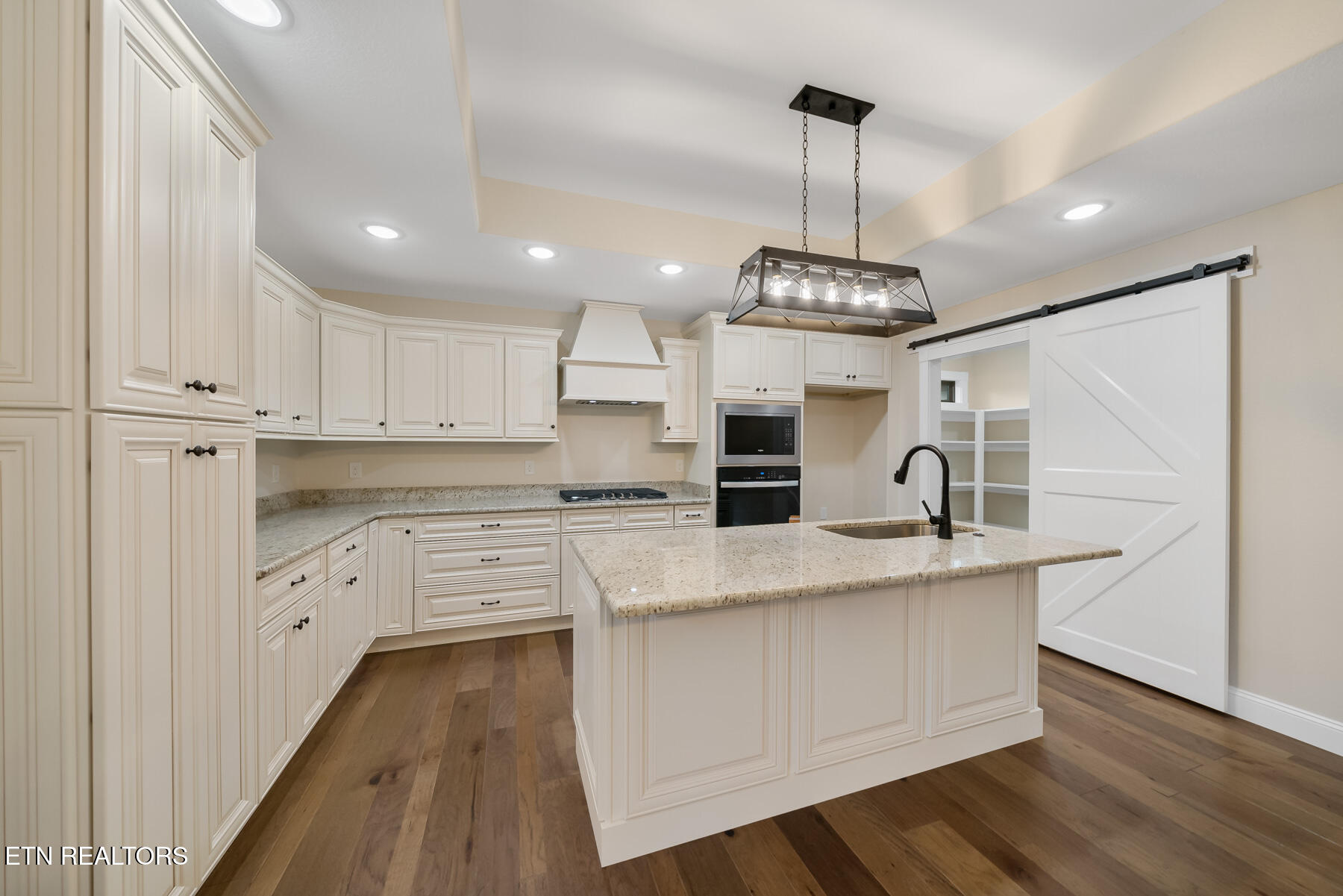 140 Windsor Road Fairfield Glade, TN 38558 - Photo 16 of 57 14