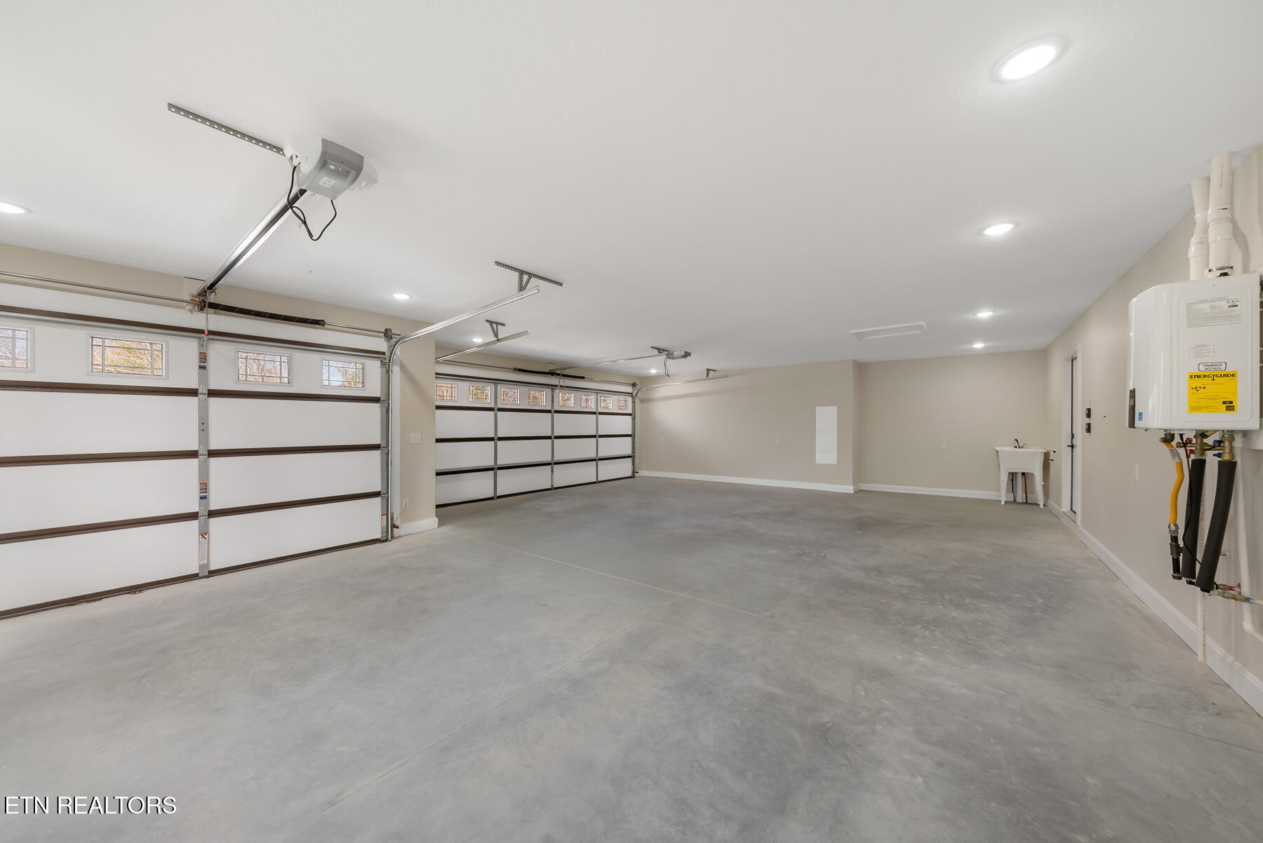 140 Windsor Road Fairfield Glade, TN 38558 - Photo 42 of 57 32