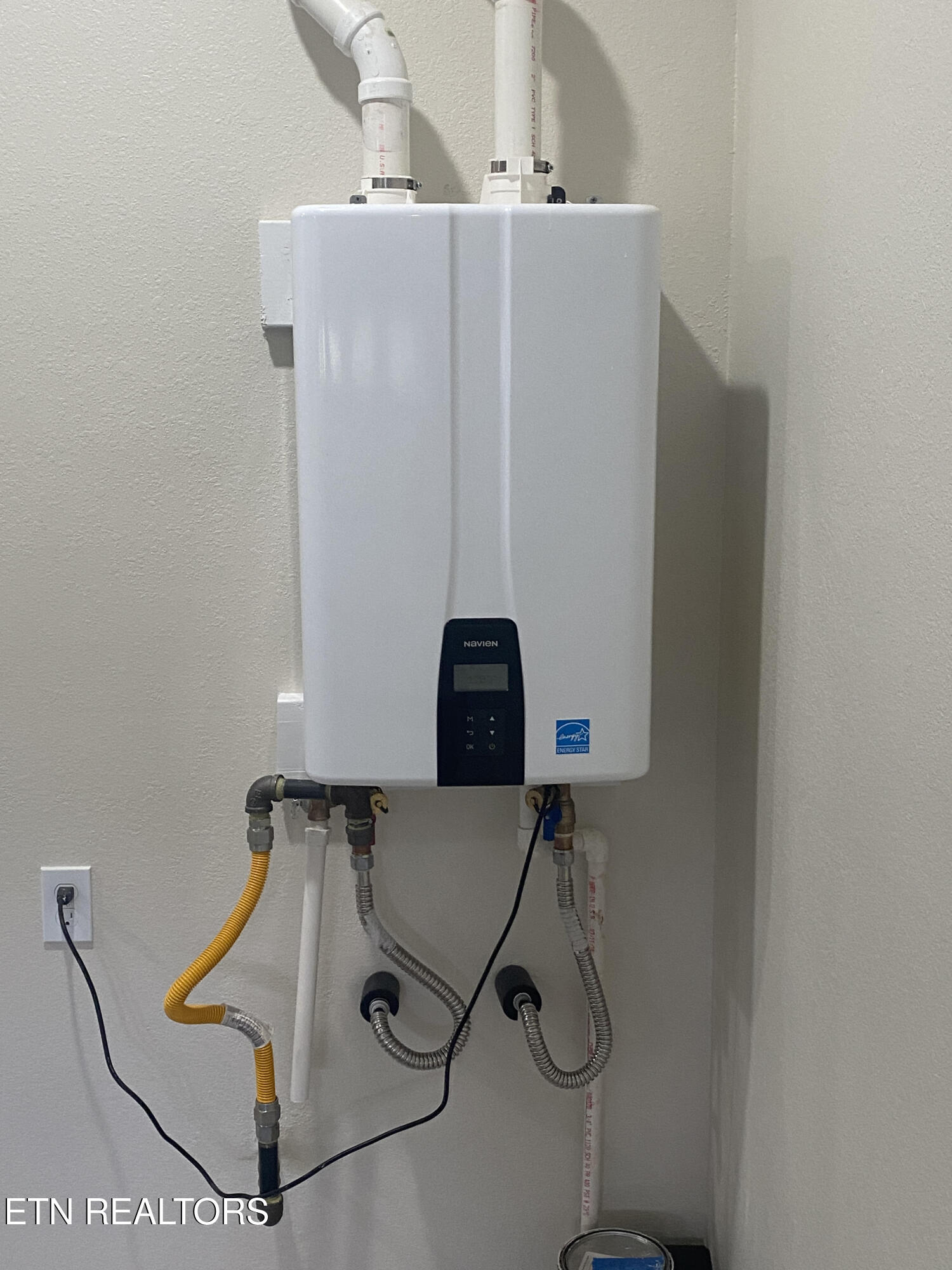 140 Windsor Road Fairfield Glade, TN 38558 - Photo 43 of 57 On Demand Water Heater