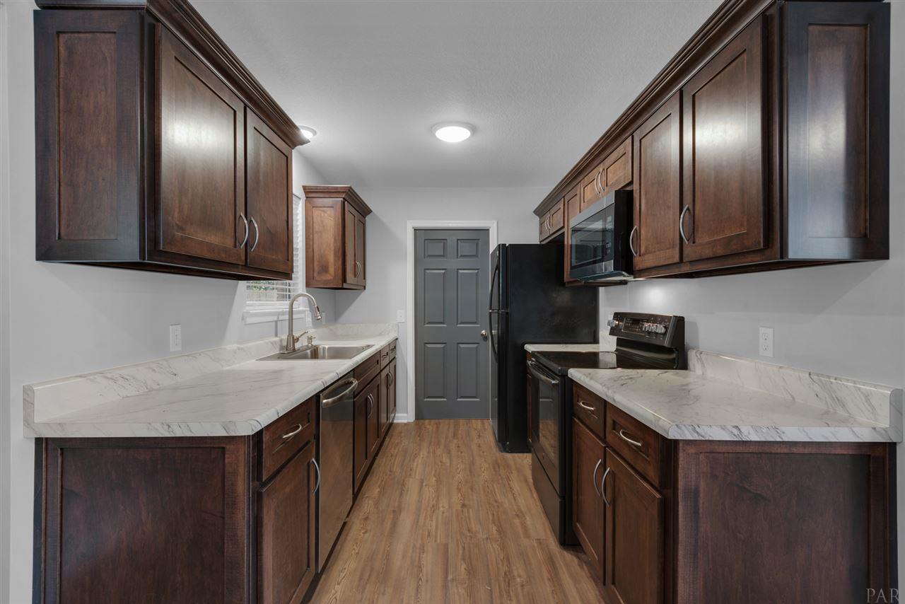 4190 April Road Pensacola, FL 32504 - Photo 14 of 41 Gallery Image 14
