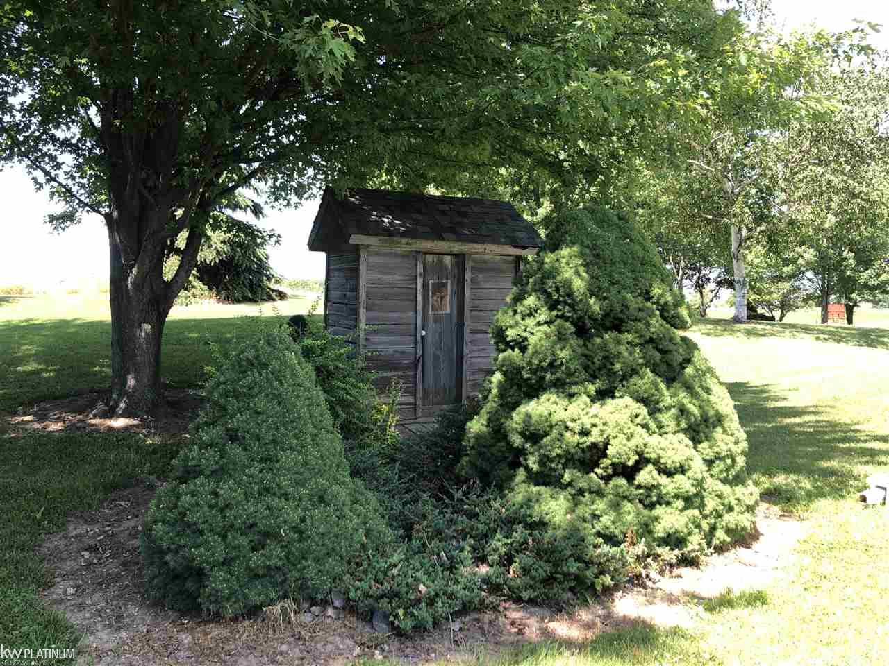 12546 Collins Road Yale, MI 48097 - Photo 59 of 71 50017132-66.JPG