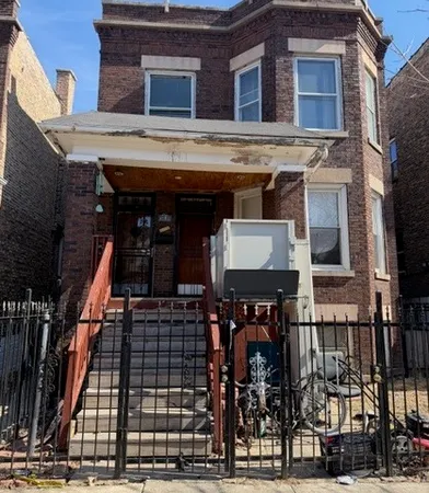 $214,900 | 5925 South Rockwell Street, Chicago, IL 60629