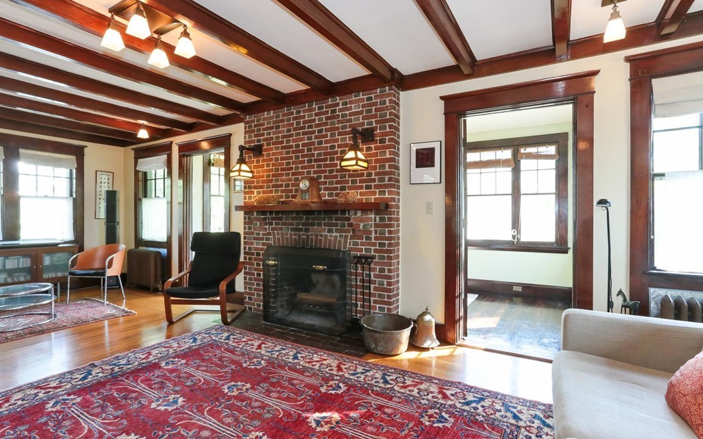 19 Appleton Street Waltham, MA 02453 - Photo 10 of 29 Gallery Image 10