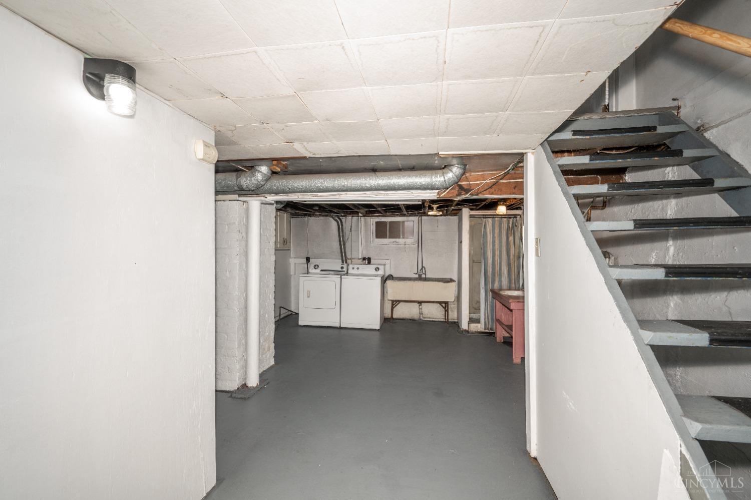 1614 Smith Road Hamilton, OH 45013 - Photo 25 of 40 Gallery Image 25