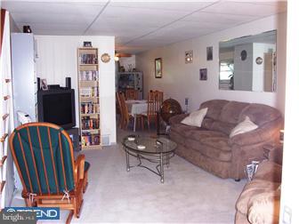 776 Bennington Road Folcroft, PA 19032 - Photo 3 of 12 Living Room