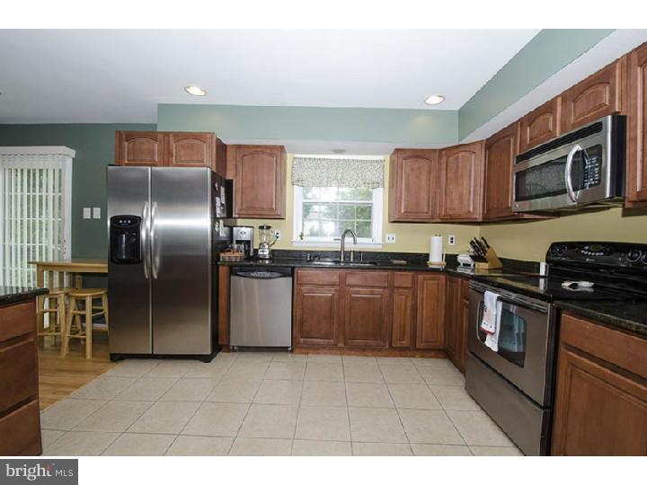 805 Valley Road Havertown, PA 19083 - Photo 11 of 25