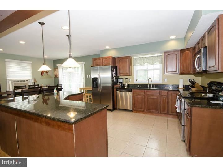 805 Valley Road Havertown, PA 19083 - Photo 3 of 25