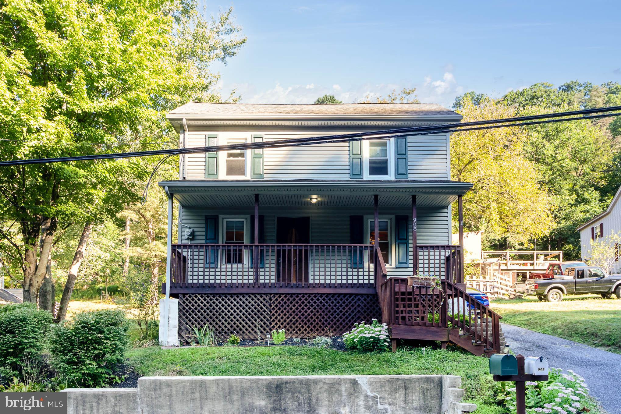 908 Roberts Valley Road Harrisburg, PA 17110 - Photo 1 of 27