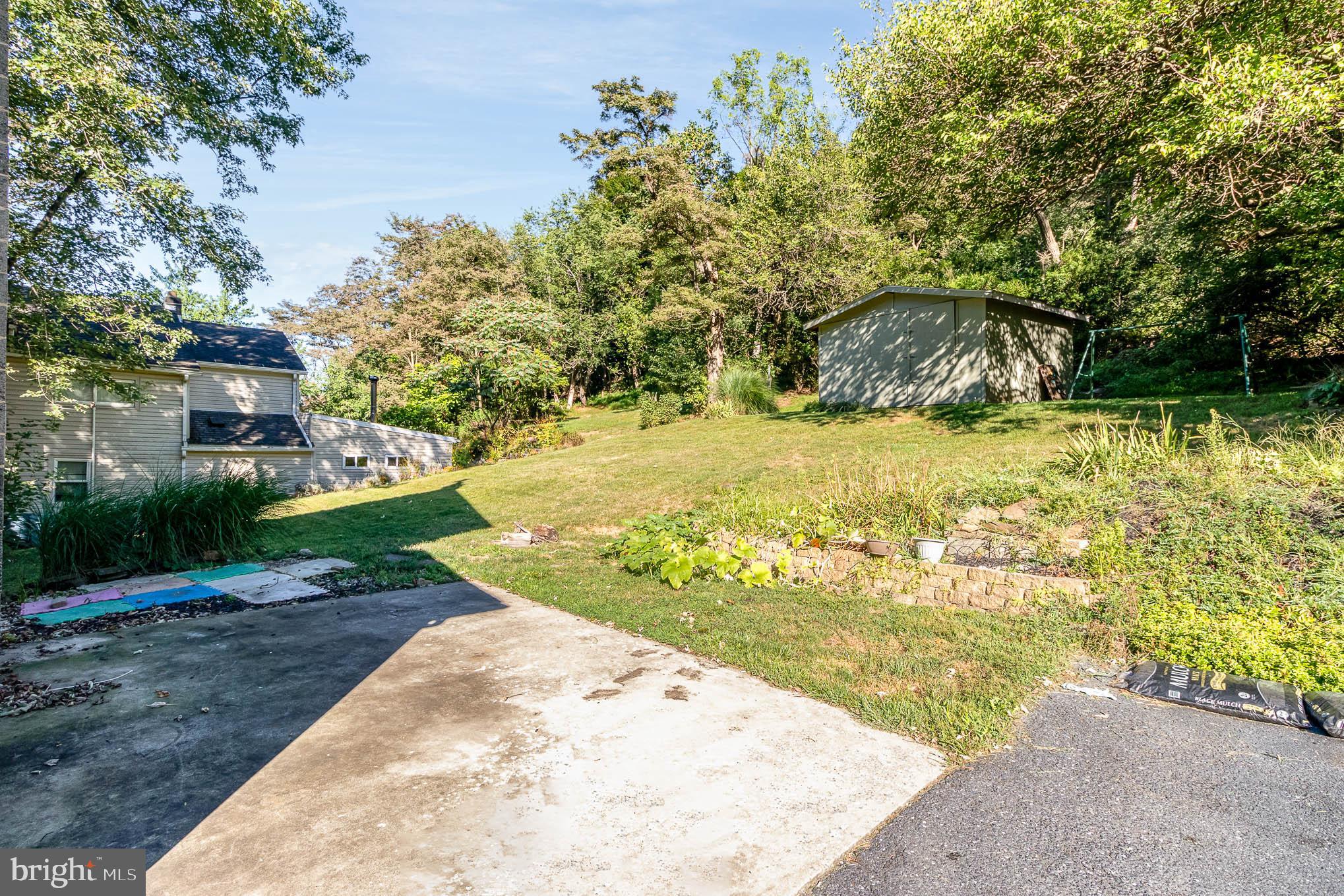 908 Roberts Valley Road Harrisburg, PA 17110 - Photo 22 of 27