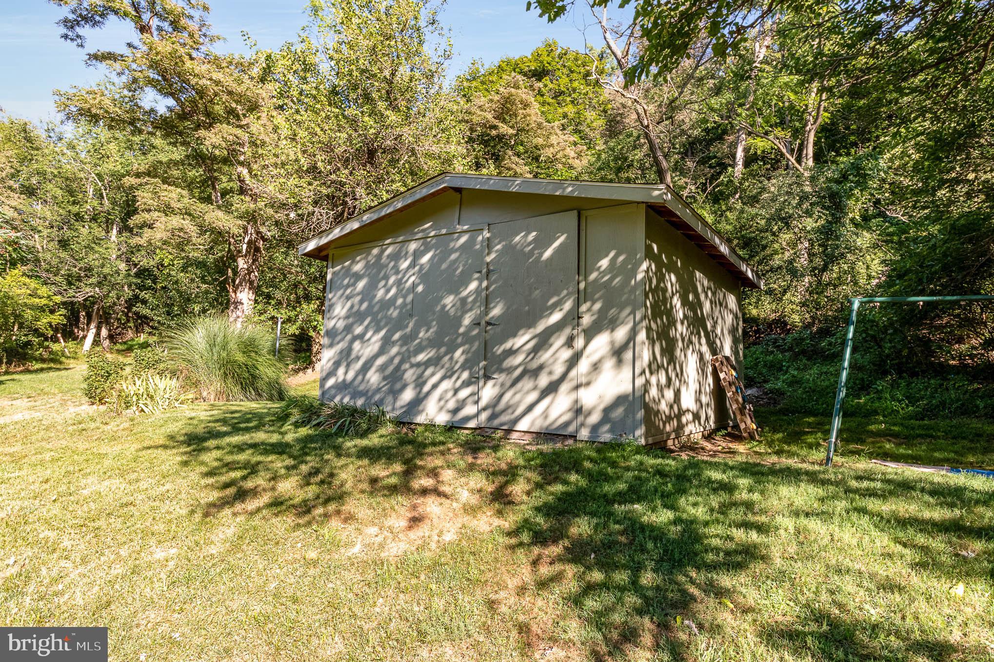 908 Roberts Valley Road Harrisburg, PA 17110 - Photo 23 of 27