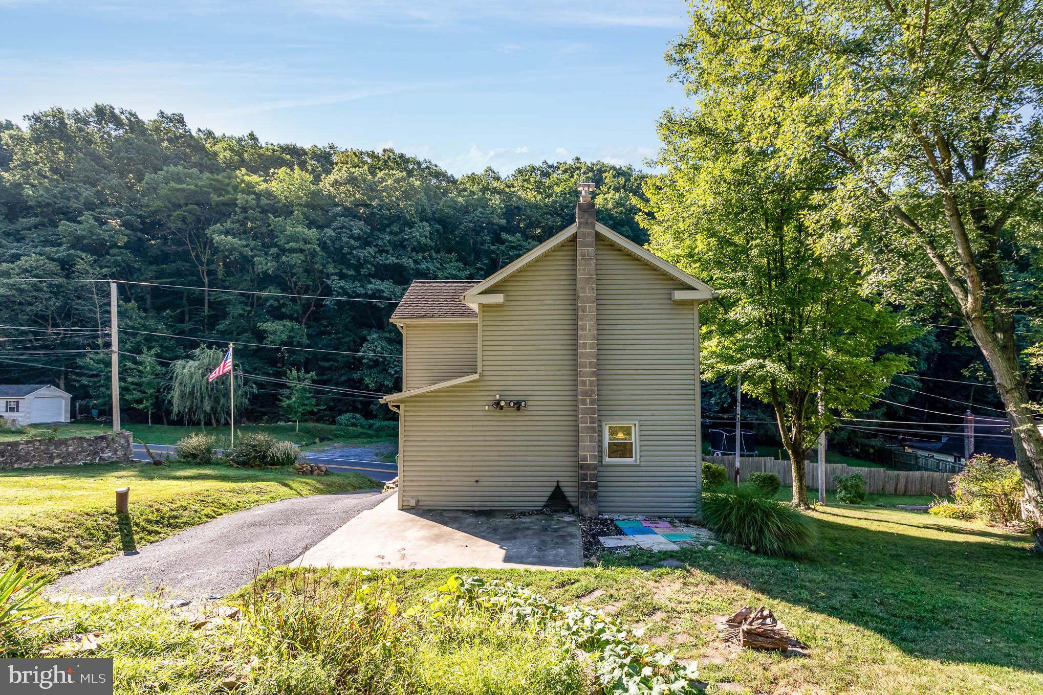 908 Roberts Valley Road Harrisburg, PA 17110 - Photo 25 of 27