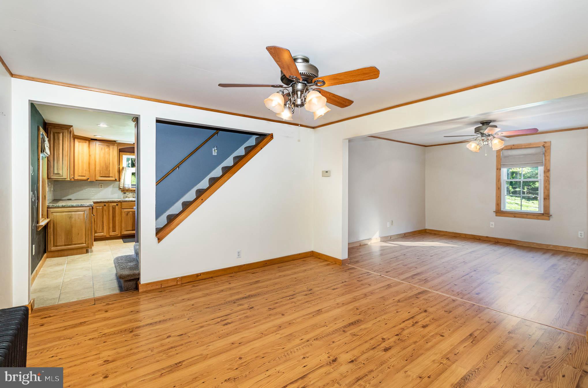 908 Roberts Valley Road Harrisburg, PA 17110 - Photo 7 of 27