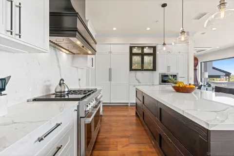 $6,250,000 | 13995 Mira Montana Drive, Del Mar, CA 92014