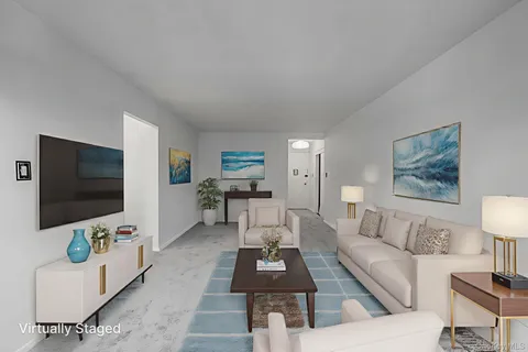 $215,000 | 67-50 Thornton Place, Unit 4U | Rego Park