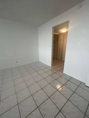 $1,450 | 2025 Northeast 164th Street, Unit 619, North Miami Beach, FL 33162