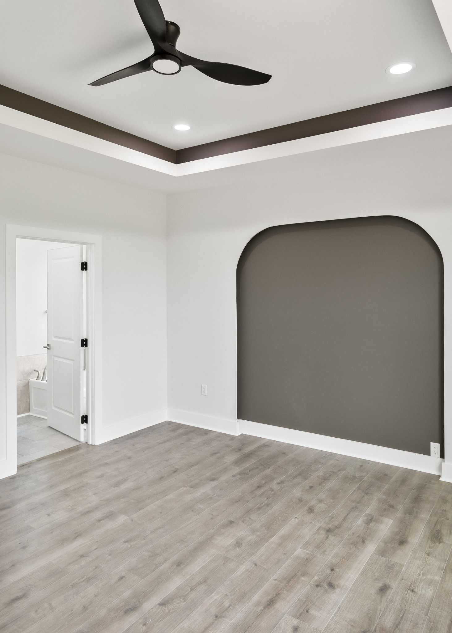 136 Dairy Barn Road Sparta, TN 38583 - Photo 11 of 16 a view of an empty room