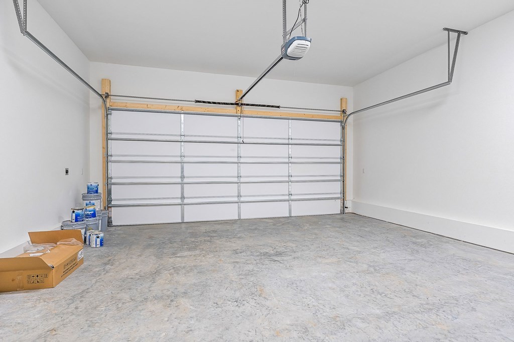 136 Dairy Barn Road Sparta, TN 38583 - Photo 53 of 58 a view of a garage