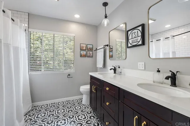 $1,249,900 | 4814 Rushville Lane, La Mesa, CA 91941