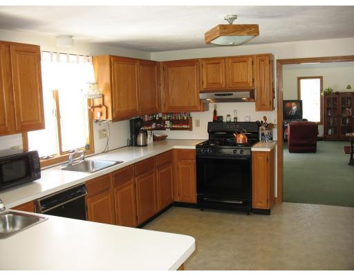 34 Juniper Road Sharon, MA 02067 - Photo 4 of 10 Gallery Image 4