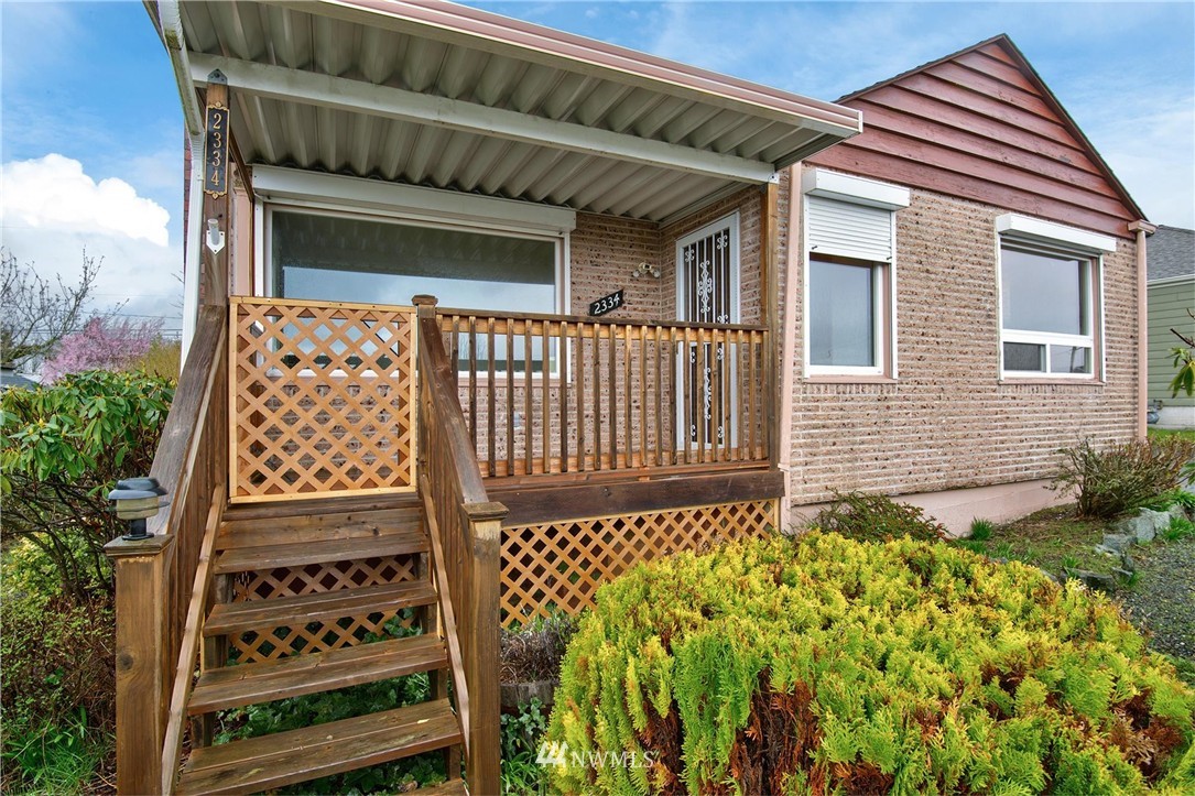 2334 Terrace Street Bremerton, WA 98310 - Photo 2 of 13 Gallery Image 2