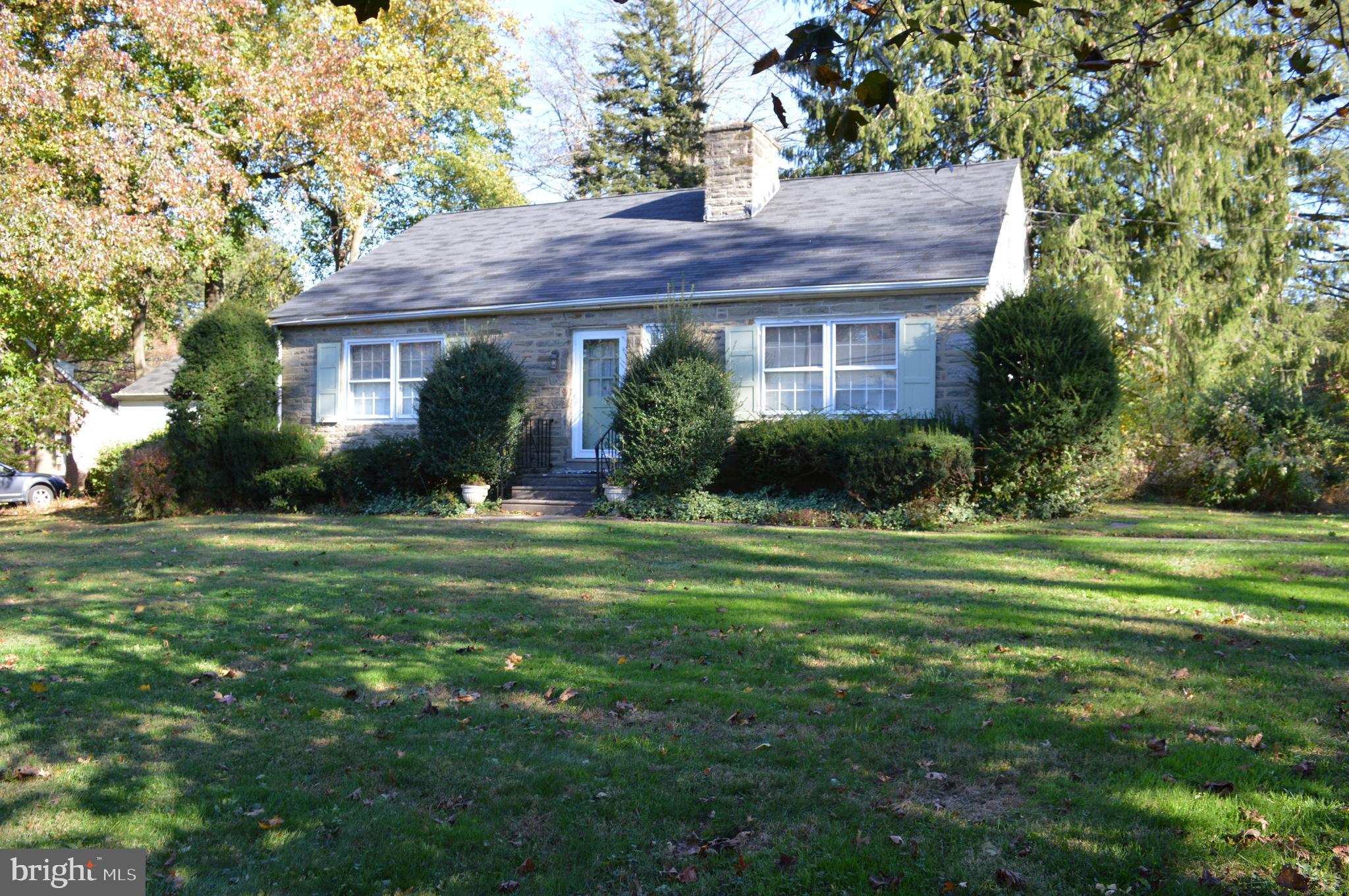 331 Rices Mill Road Wyncote, PA 19095 - Photo 5 of 12